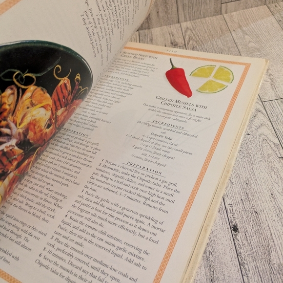 's Classic Barbecue and Grill Cookbook - White Cover - Picture 6 of 10